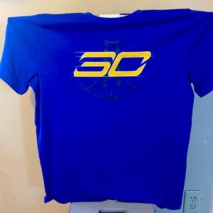 UnderArmor large loose